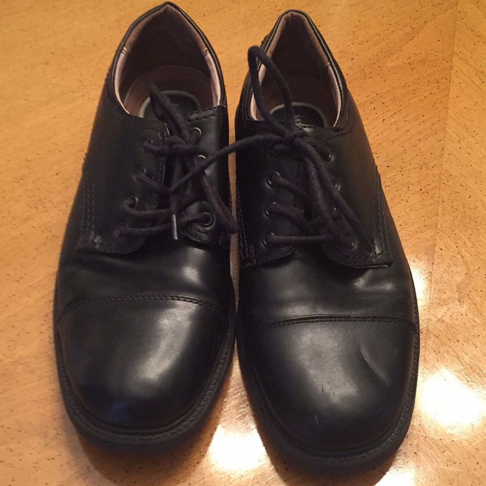 Men’s dress shoes